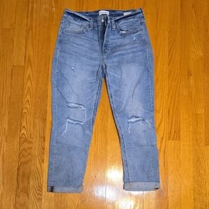 Casual Blue Distressed Cropped Jeans